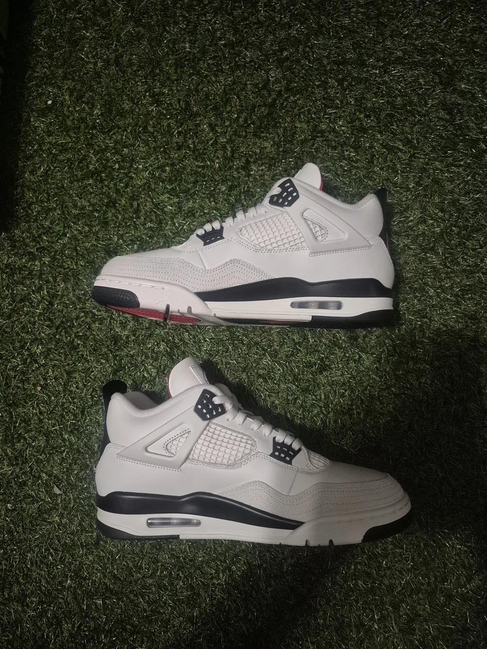 Nike Air Jordan 4 (Flightclub)